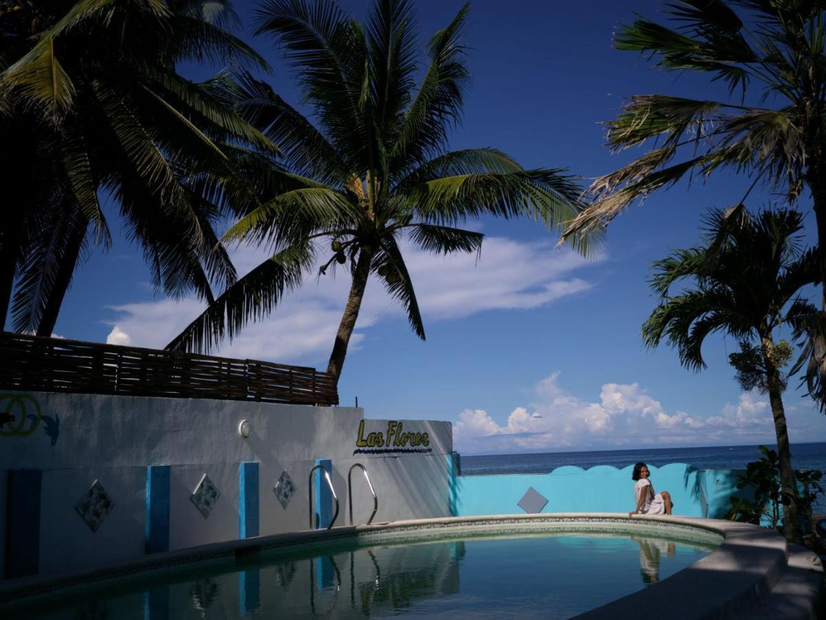 Las Flores Beachside Hotel Catmon Extérieur photo