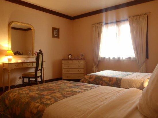 Las Flores Beachside Hotel Catmon Extérieur photo